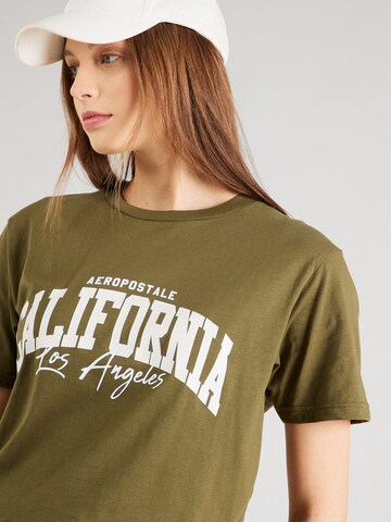 AÉROPOSTALE T-shirt 'CALIFORNIA' i grön