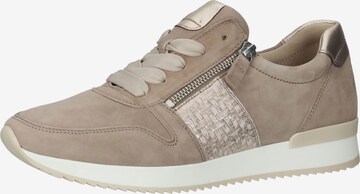 GABOR Sneakers laag in Beige: voorkant