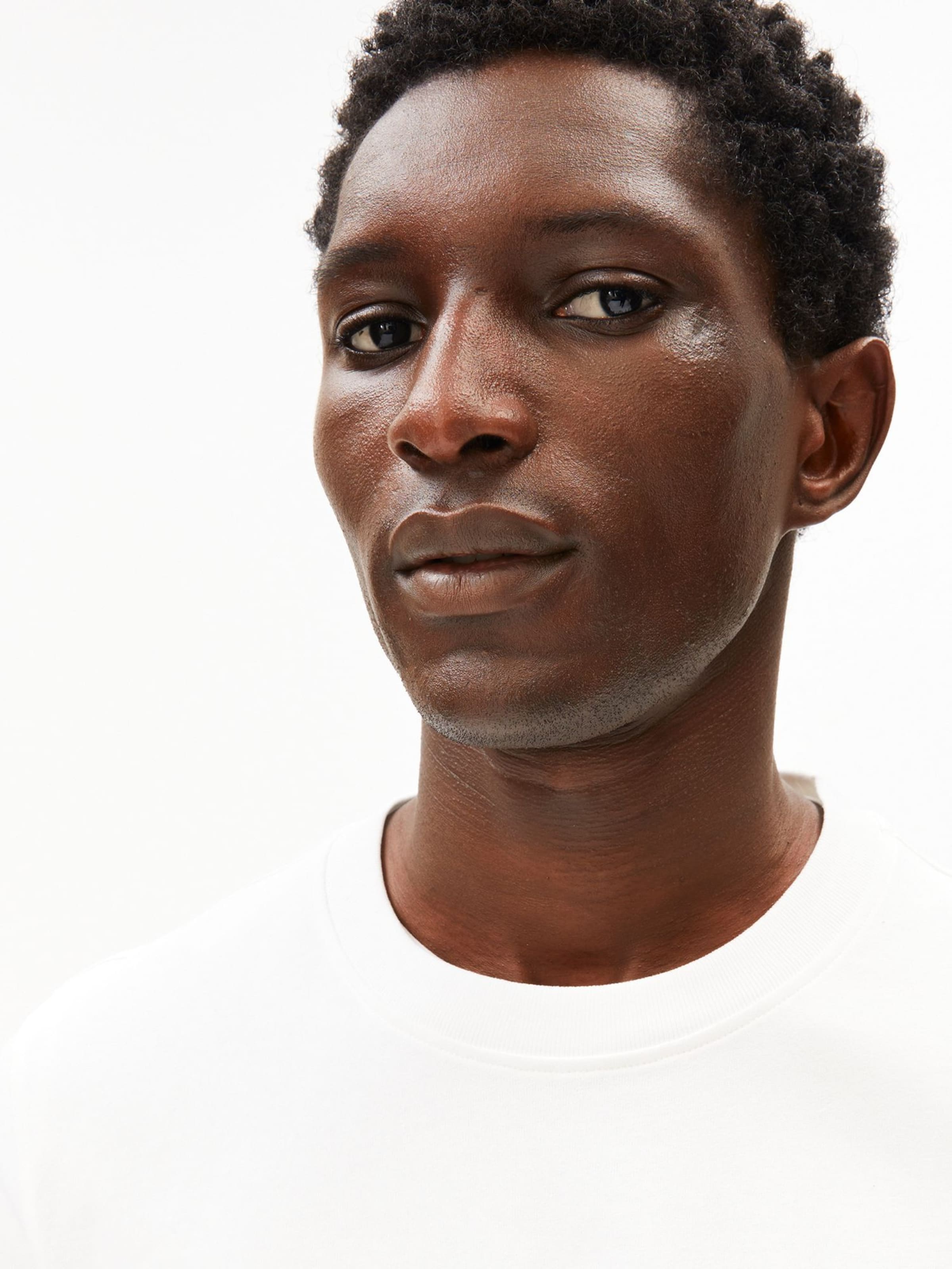 ARMEDANGELS T-Shirt in Weiß: Vorderseite