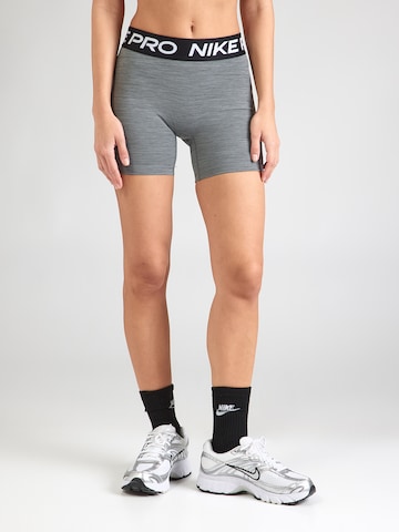 NIKE Skinny Sportshorts 'NP 365' in Grau: Vorderseite