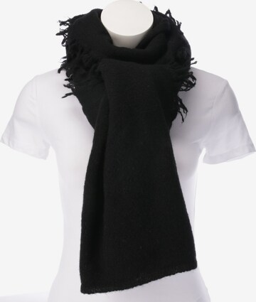 Riani Scarf & Wrap in One size in Black: front