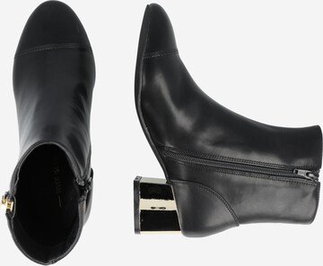 River Island Ankle Boots in Schwarz