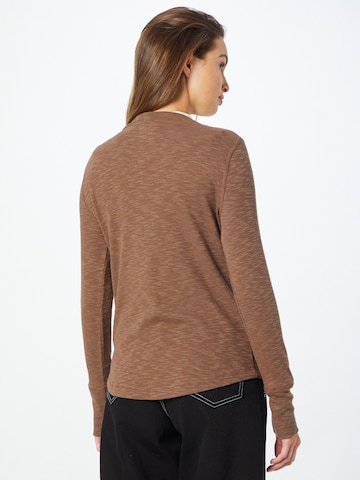GAP - Camiseta en marrón