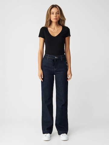 Dawn Regular Jeans ' Dew Flared French Pocket ' in Blue: front
