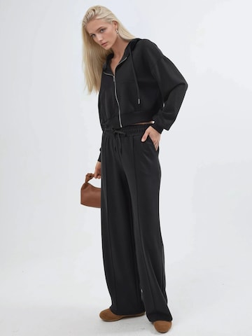 Busem - Regular Calças em preto