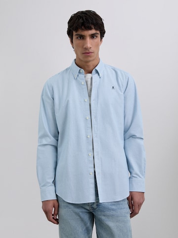 Scalpers Средняя посадка Рубашка 'New Oxford' в Синий