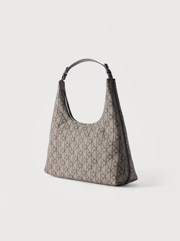 Calvin Klein Válltáskák - fekete