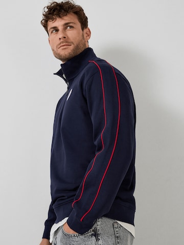 FC BAYERN MÜNCHEN Half-Zip Pullover Essentials in Blau