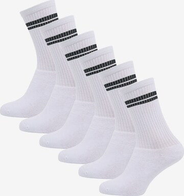 Mo SPORTS Socks in White: front