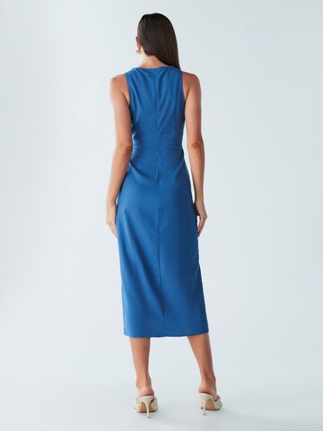Robe 'SHAY' BWLDR en bleu : derrière