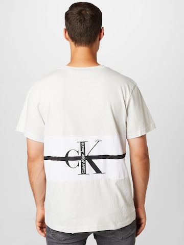 Calvin Klein Jeans T-shirt i grå