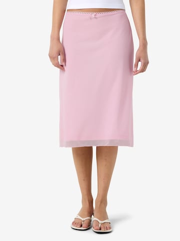 Noisy may Nederdel 'NMJudith' i pink: forside