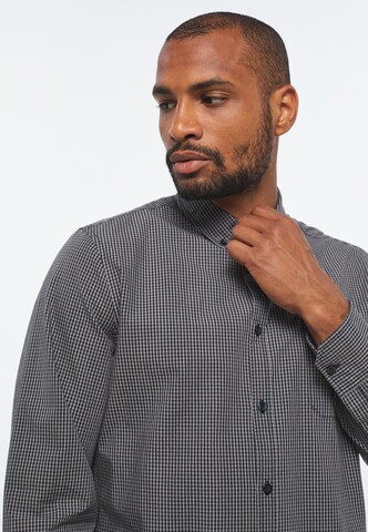 MUSTANG Regular fit Button Up Shirt in Grey