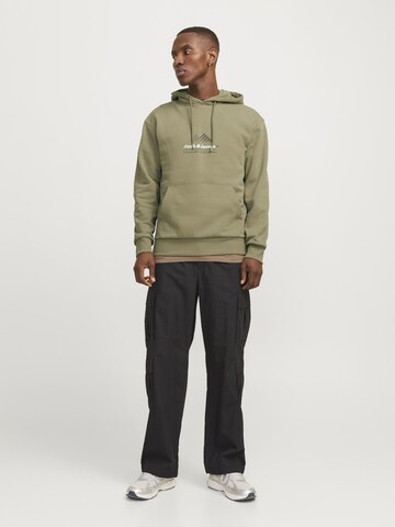 Sweat-shirt 'JCOLima' JACK & JONES en vert