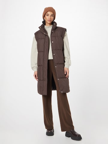 Gilet minimum en marron