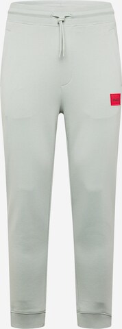 Tapered Pantaloni 'Doak' di HUGO in grigio: frontale