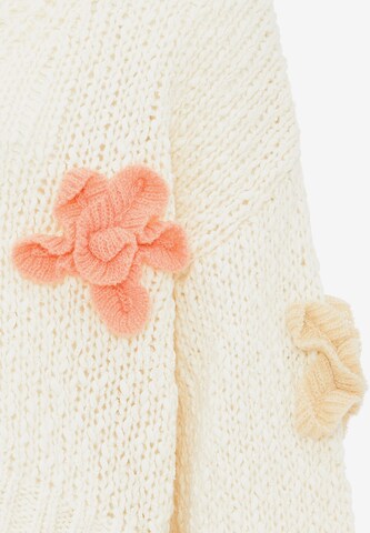 ebeeza Sweater in Beige