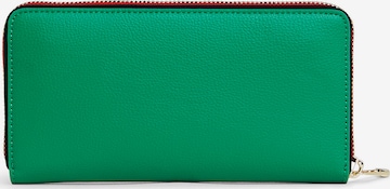 TOMMY HILFIGER Wallet 'Essential' in Green