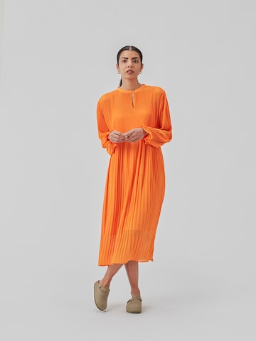 Robe 'Cruz' modström en orange : devant