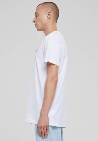 T-Shirt 'Dice Fire EMB Tee' Mister Tee en blanc