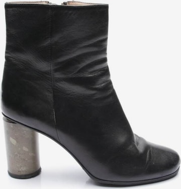 Acne Dress Boots in 39 in Black: front