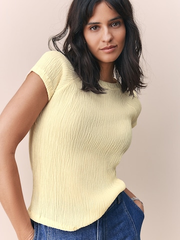 Next Shirt in Yellow: front