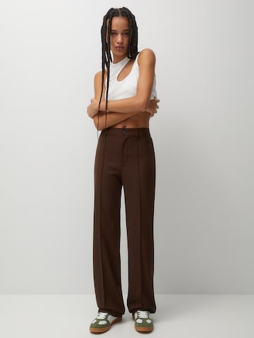 Wide leg Pantaloni con piega frontale di Pull&Bear in marrone