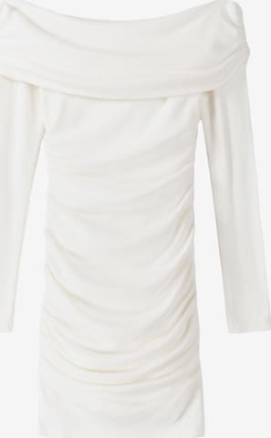 Bershka Kleid in Weiß: Vorderseite