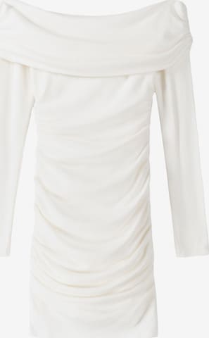 Robe Bershka en blanc : devant