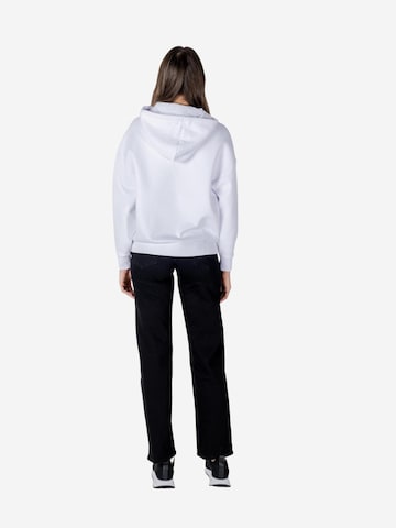 Felpa 'XW000823 AF10818' di ARMANI EXCHANGE in bianco