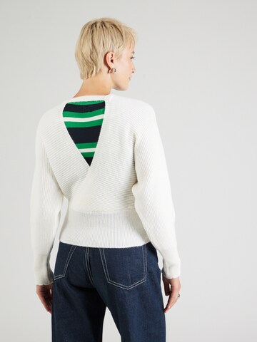 Pullover 'Joaline' di ABOUT YOU in bianco