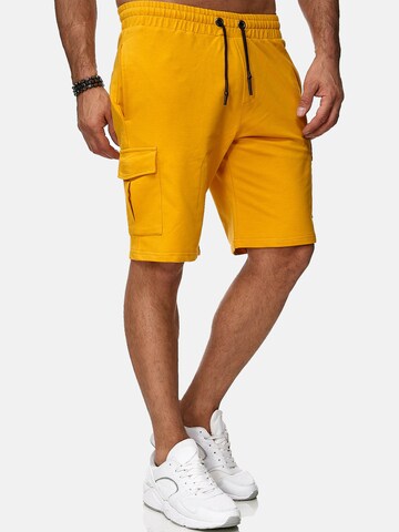 Reslad Regular Hose 'Shorts Cargo Sweathose' in Gelb