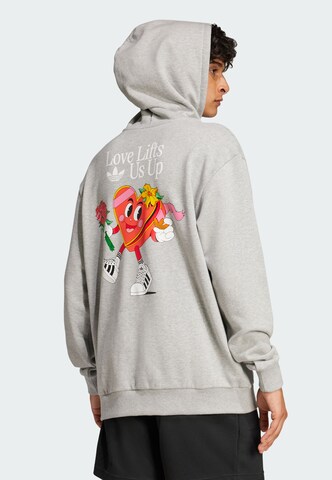 ADIDAS ORIGINALS Sweatshirt 'Q1 Made By Nelson' in Grau