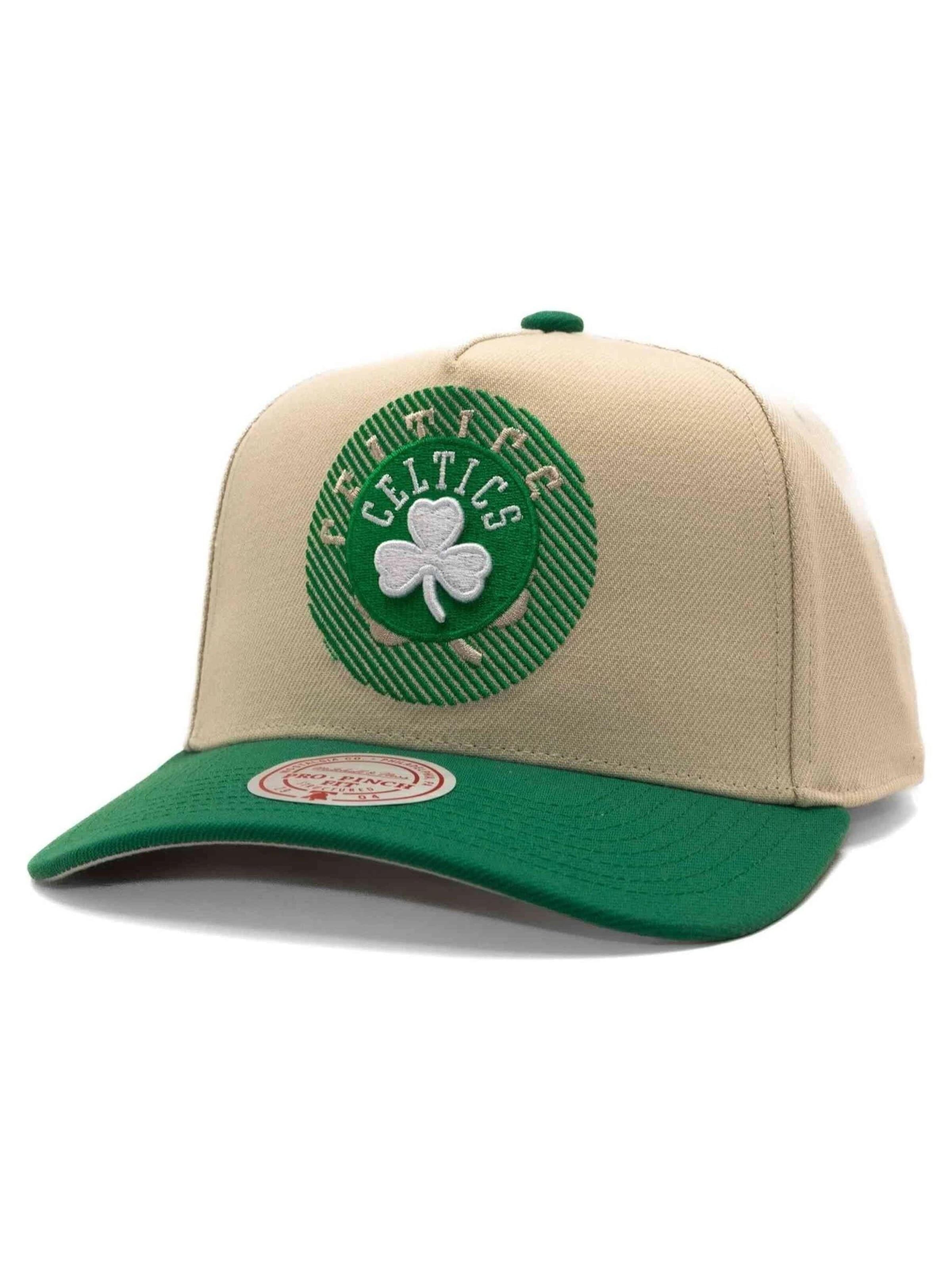 Cappello da baseball 'Gorra mitchell & ness off white celtics tilted pro snapback' di Mitchell & Ness in beige