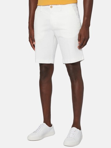 Boggi Milano Slim fit Pants in White: front