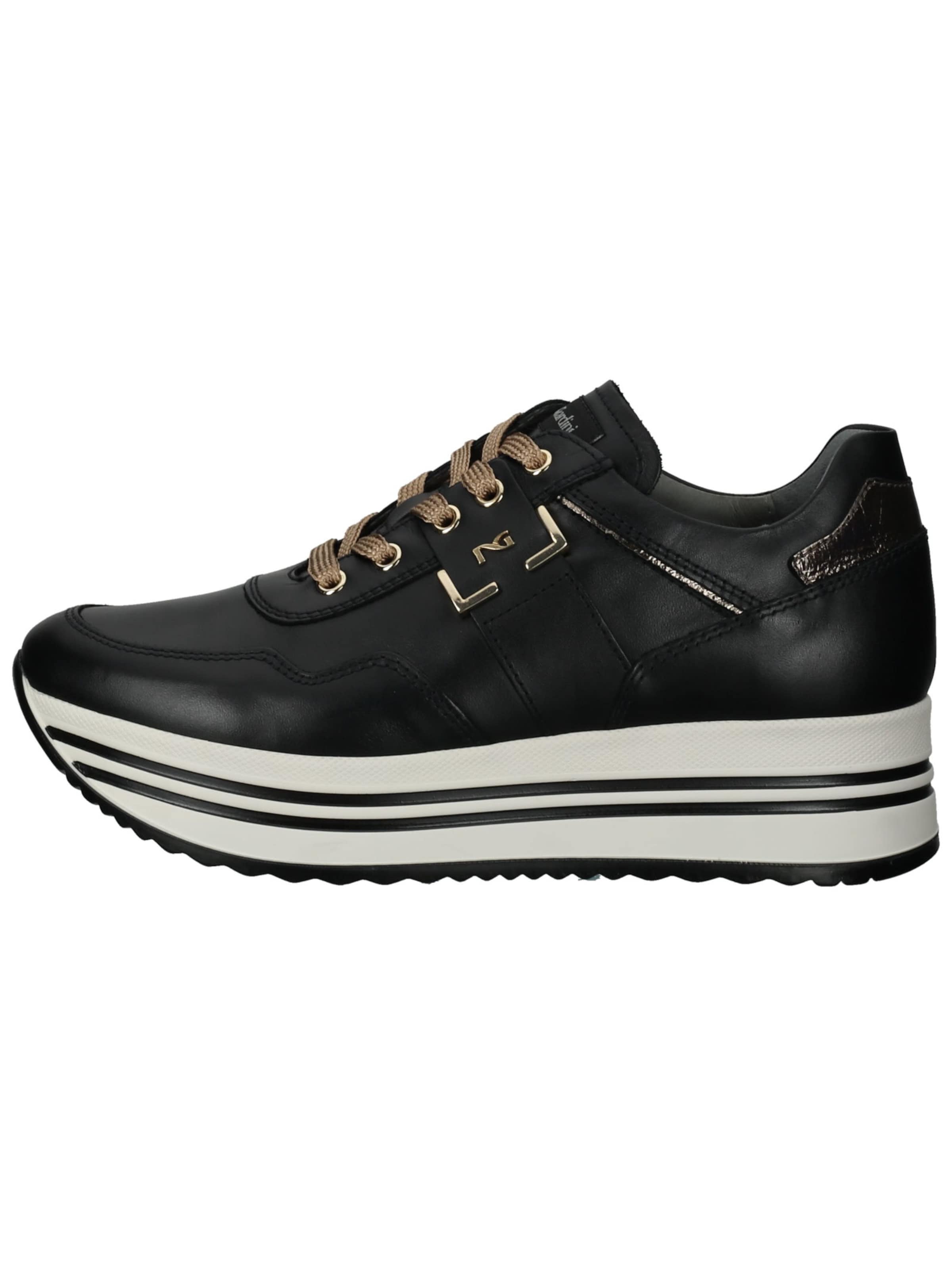 Baskets basses Nero Giardini en noir