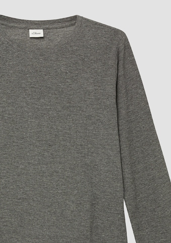 T-Shirt s.Oliver en gris