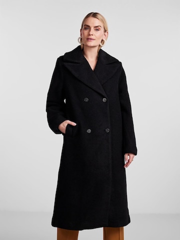 Y.A.S Between-Seasons Coat 'Inferno' in Black: front