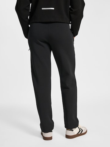 Hummel Regular Sports trousers in Black