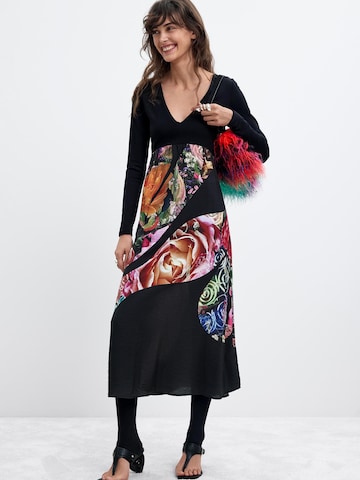 Desigual Платье в Черный