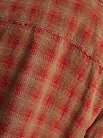 Bershka Regular fit Button Up Shirt in Red