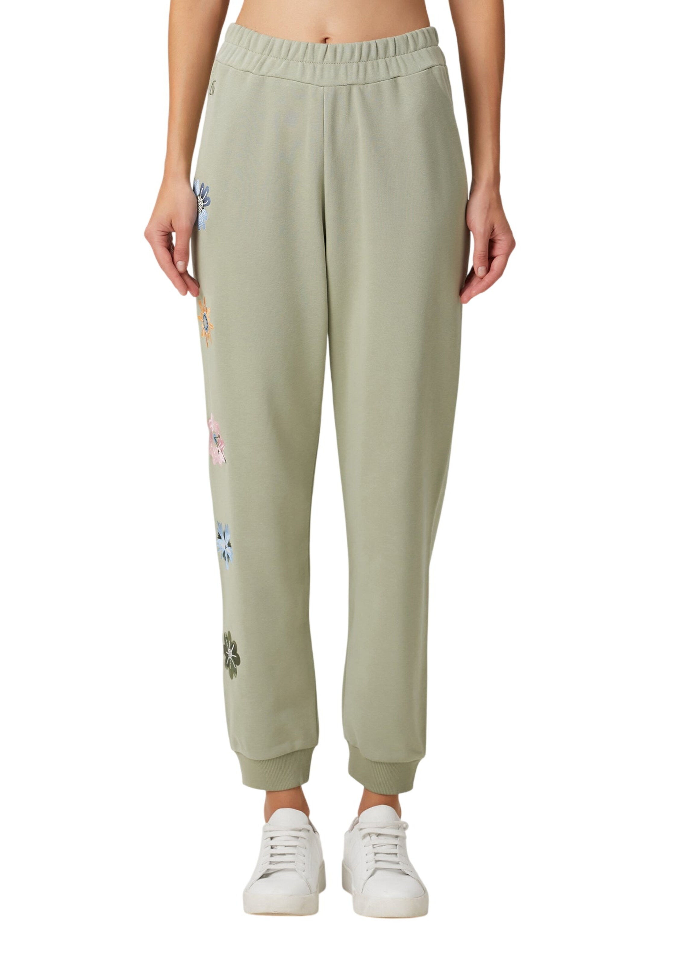 Effilé Pantalon de sport BASSIGUE en vert : devant