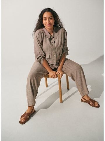 Zizzi Loosefit Kalhoty 'Vlina' – hnědá