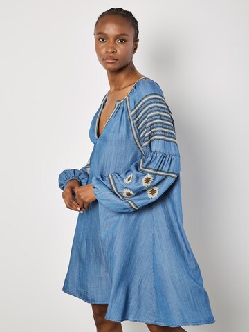 Apricot Jurk in Blauw