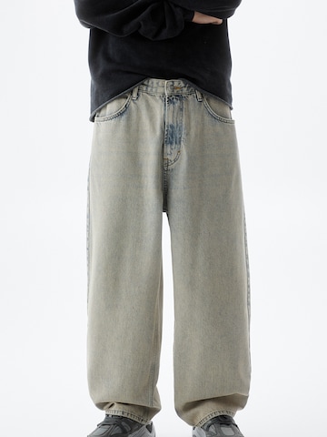 Pull&Bear Loosefit Jeans in Blauw: voorkant