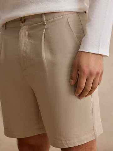 regular Pantaloni con pieghe 'Alan' di DAN FOX APPAREL in grigio