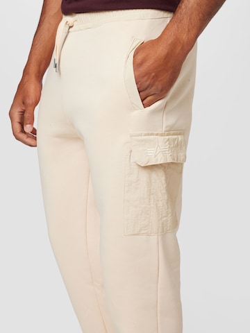 ALPHA INDUSTRIES Tapered Cargo trousers in White