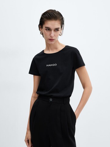 Tricou de la MANGO pe negru: față