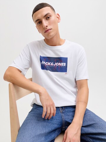 JACK & JONES Bluser & t-shirts 'JJCOLE' i hvid