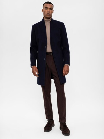 Cappotto di mezza stagione di Antioch in blu